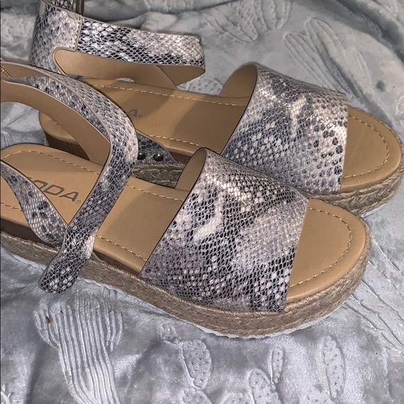 Soda Shoes - Platform sandals snake print Soda Shoes - Platform sandals snake print